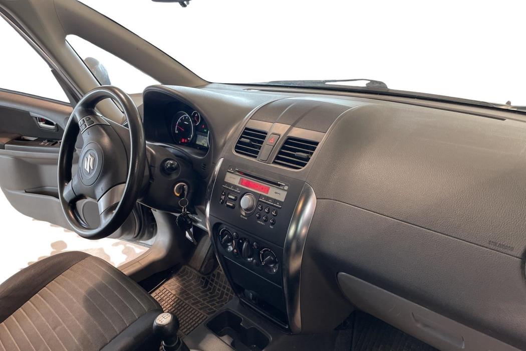 SUZUKI SX4 2010