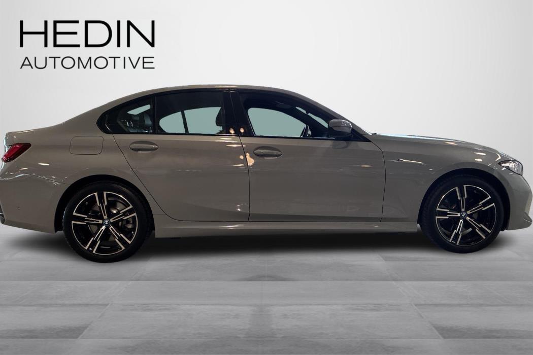 BMW 330 2024