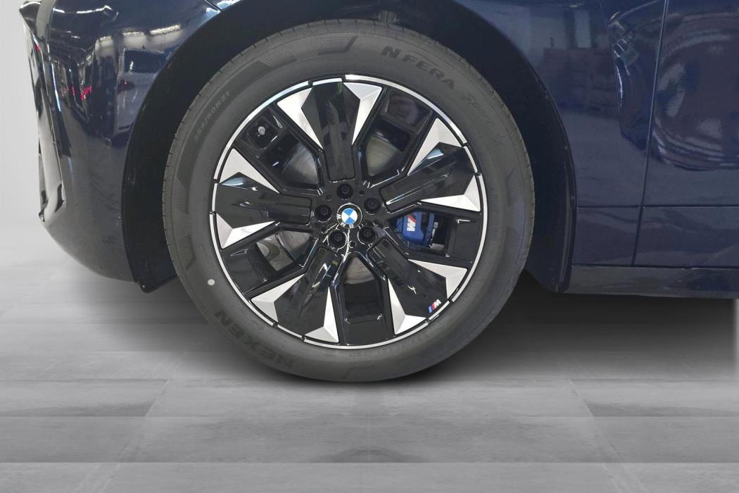 BMW iX 2026