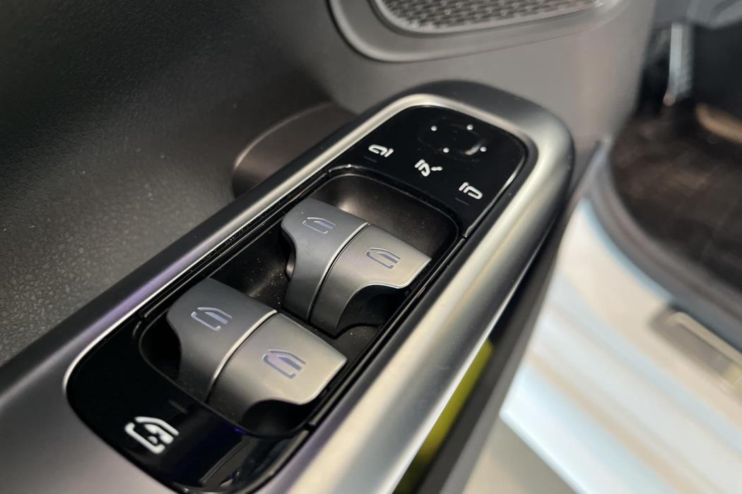 Mercedes-Benz C 2023