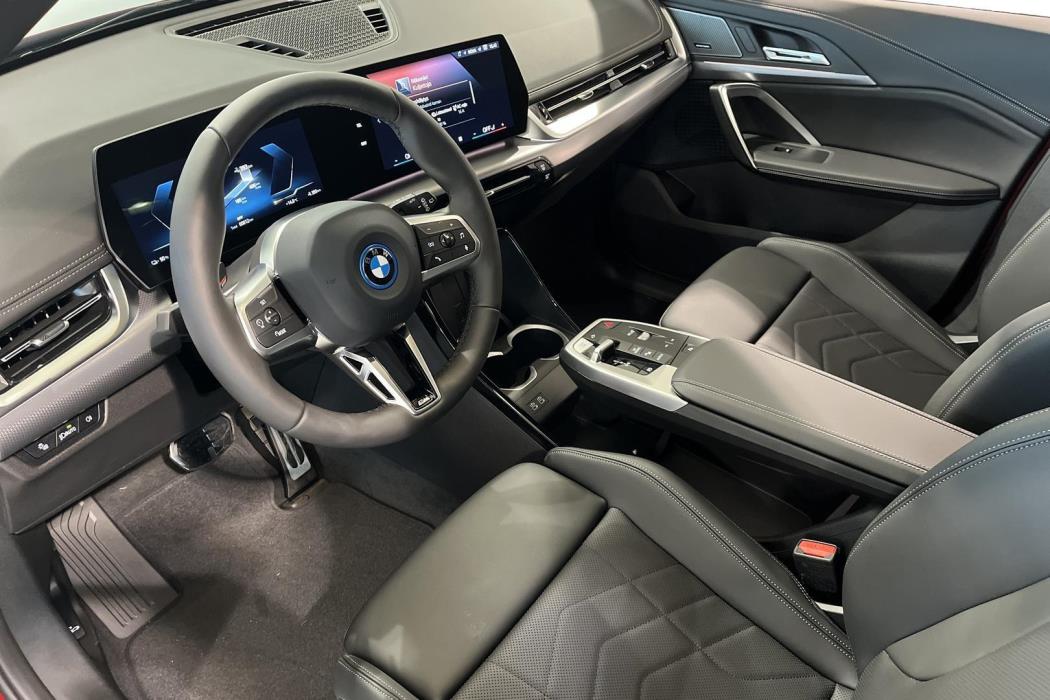 BMW iX1 2026
