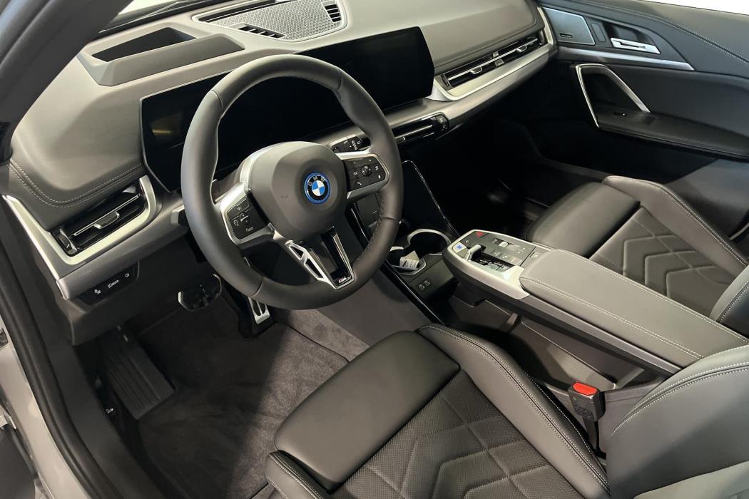 BMW iX1 2026