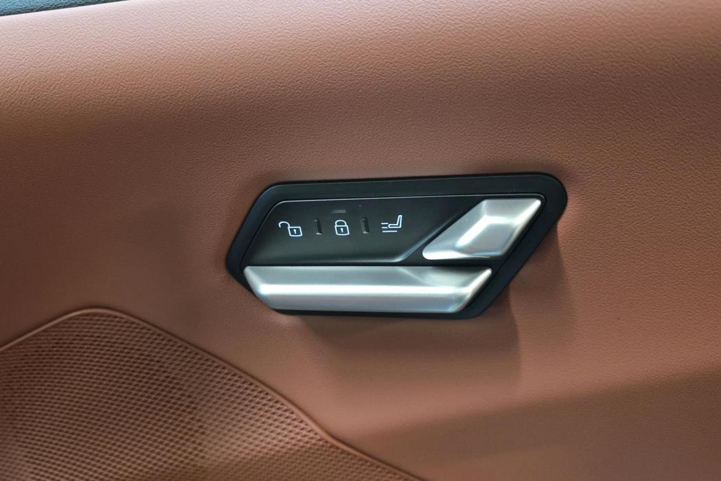 BMW iX3 2026