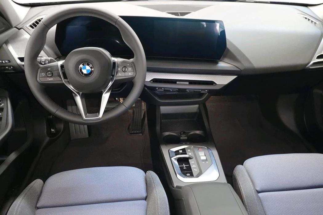 BMW 120 2026