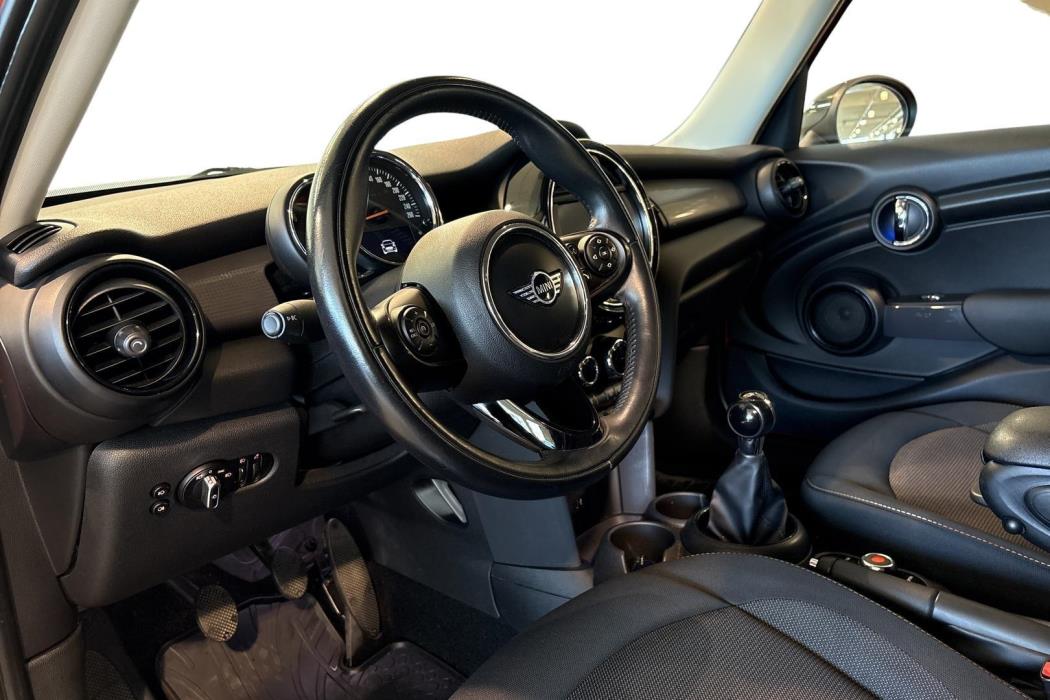 MINI Hatchback 2018