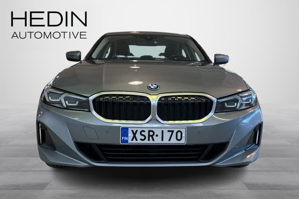 BMW 330 2024