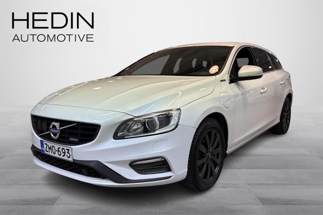 VOLVO V60 2015
