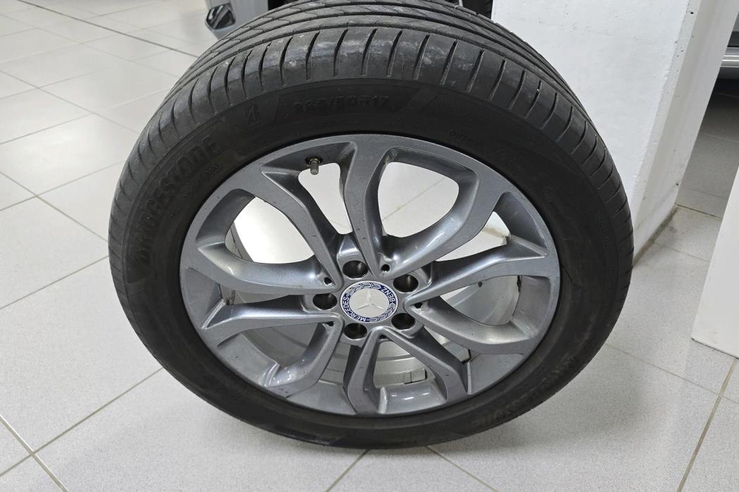 MERCEDES-BENZ C 2017