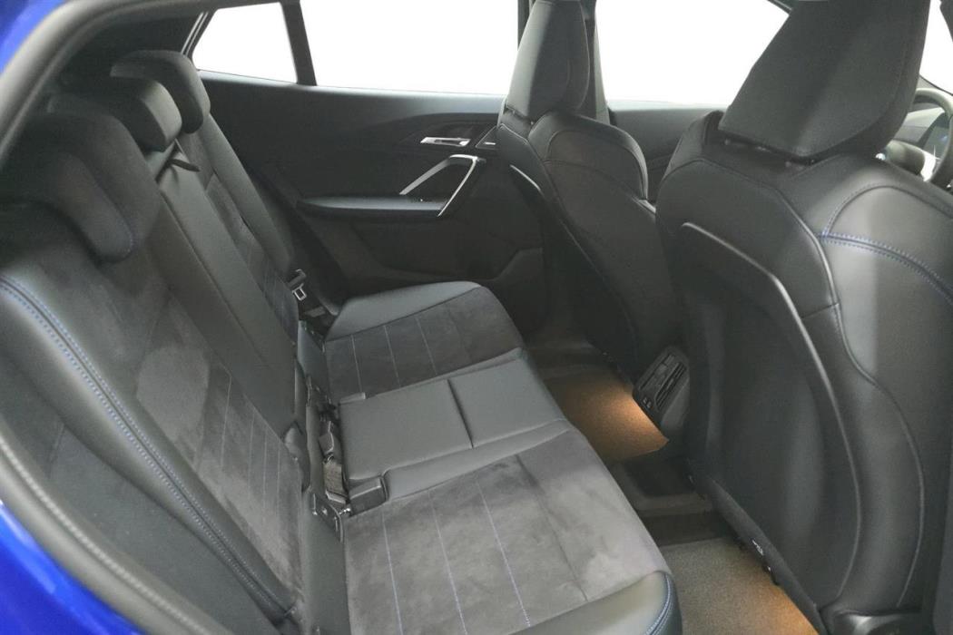 BMW iX2 2025