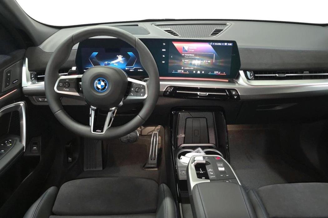 BMW iX2 2025