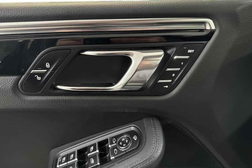 Porsche Macan 2015