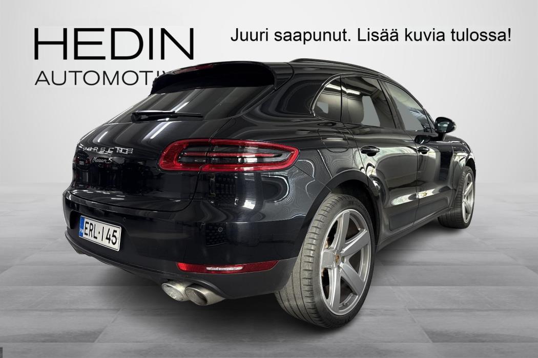 Porsche Macan 2015