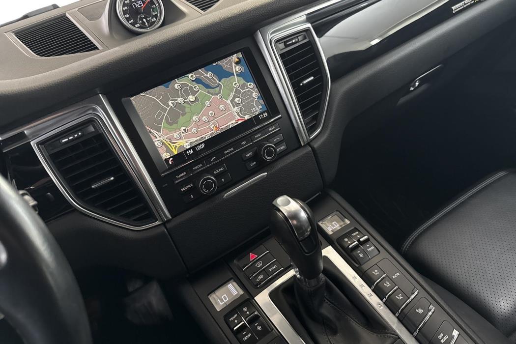 Porsche Macan 2015