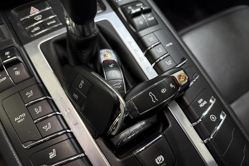 Porsche Macan 2015