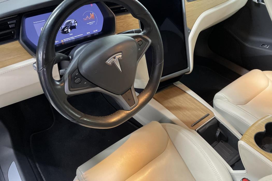 TESLA MODEL S 2020
