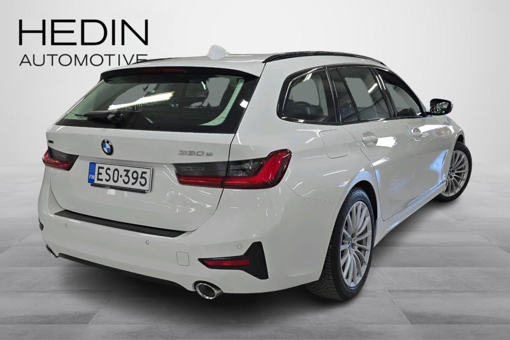 BMW 330 2021