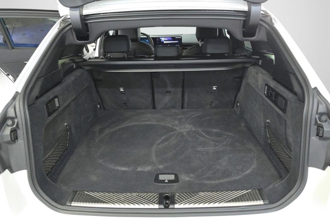 BMW 550 2026