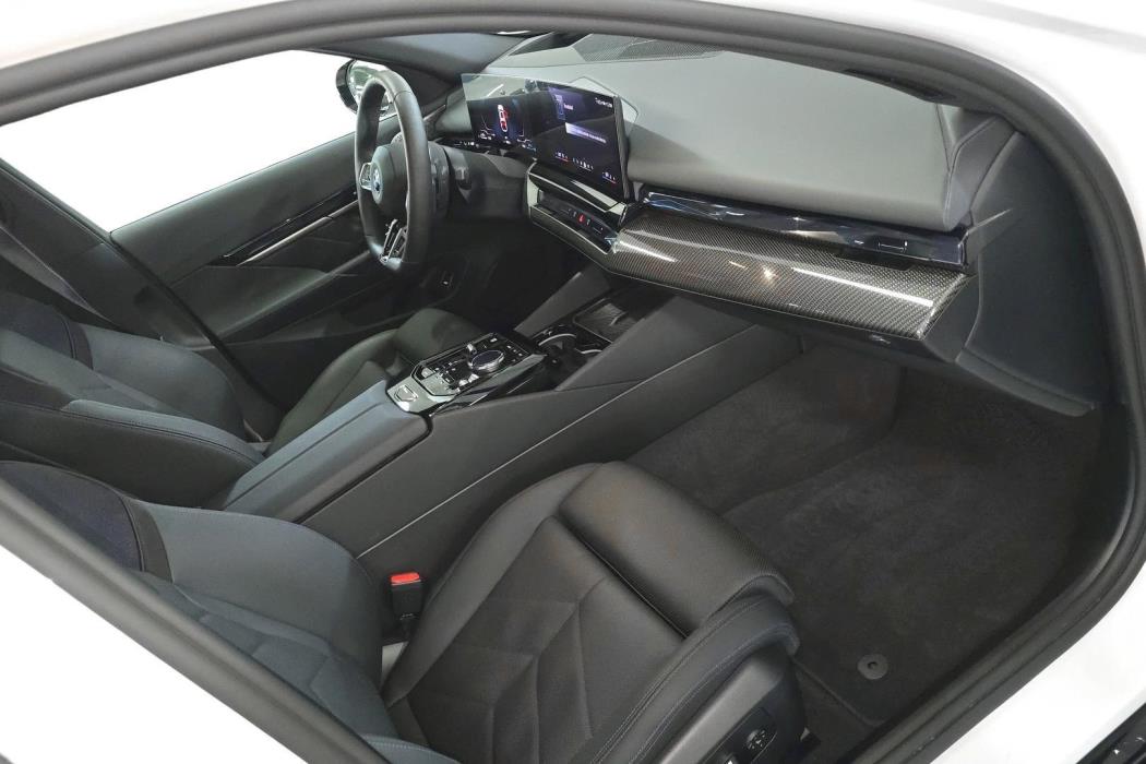 BMW 550 2026
