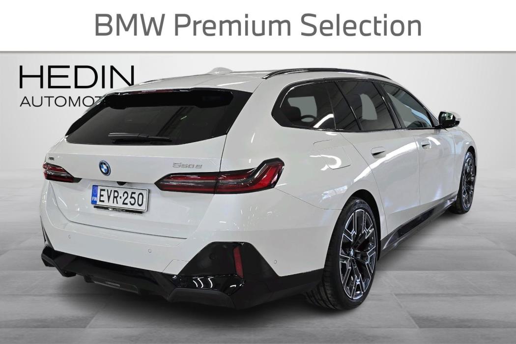 BMW 550 2026