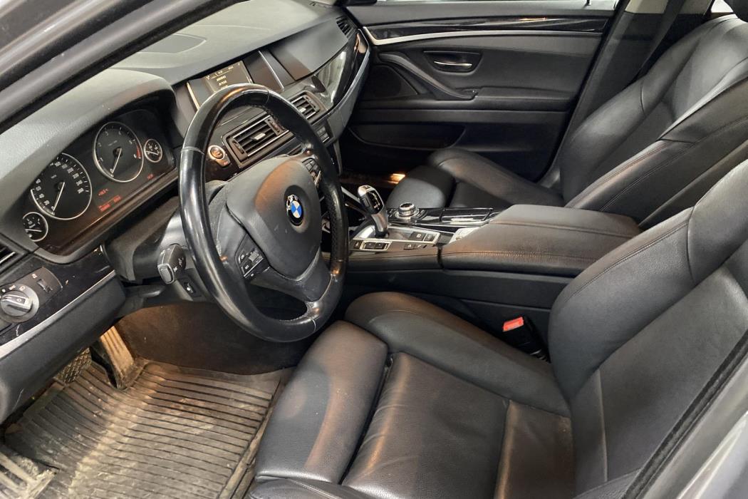 BMW 520 2015