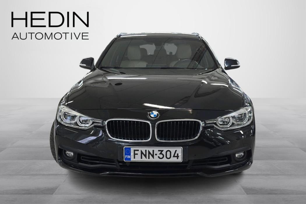 BMW 318 2019
