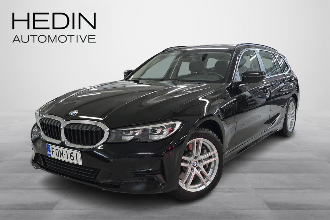 BMW 330 2021