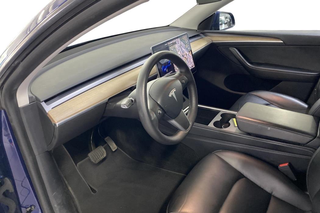 Tesla Model Y 2021