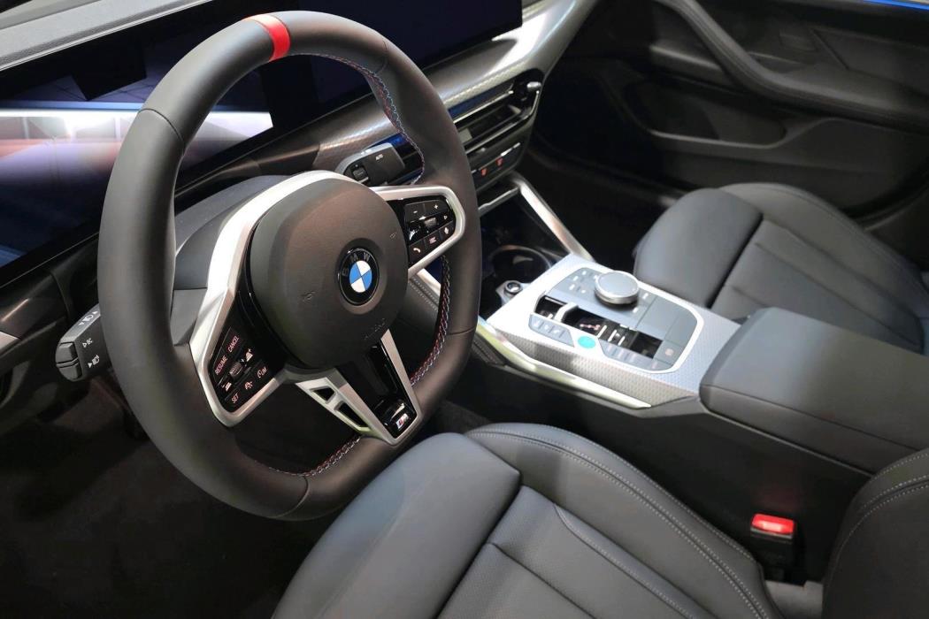 BMW i4 2026