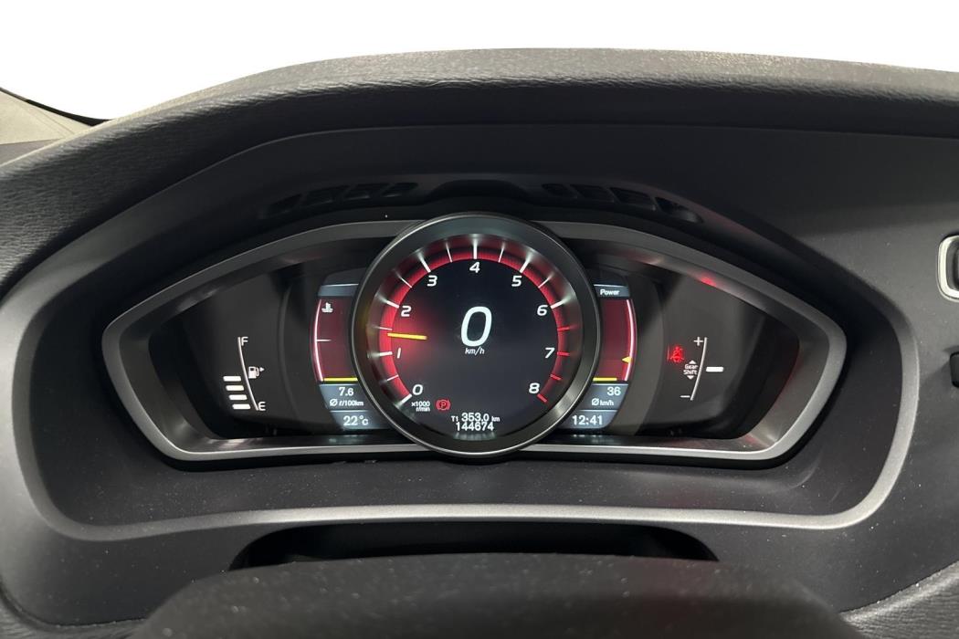 Volvo V40 2014