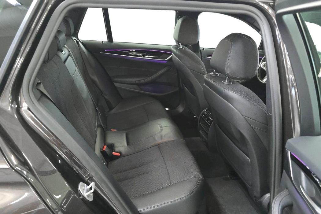BMW 518 2019