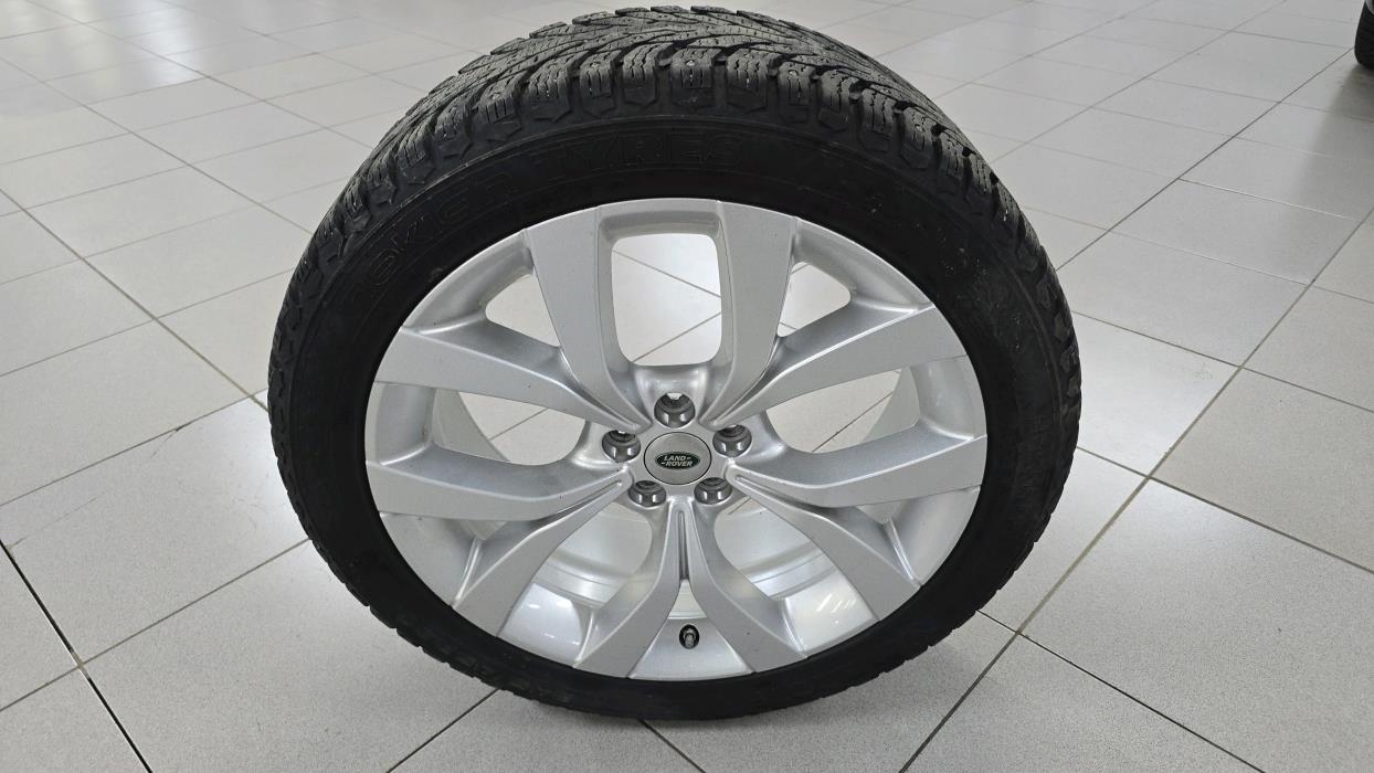 Land Rover Discovery Sport 2021