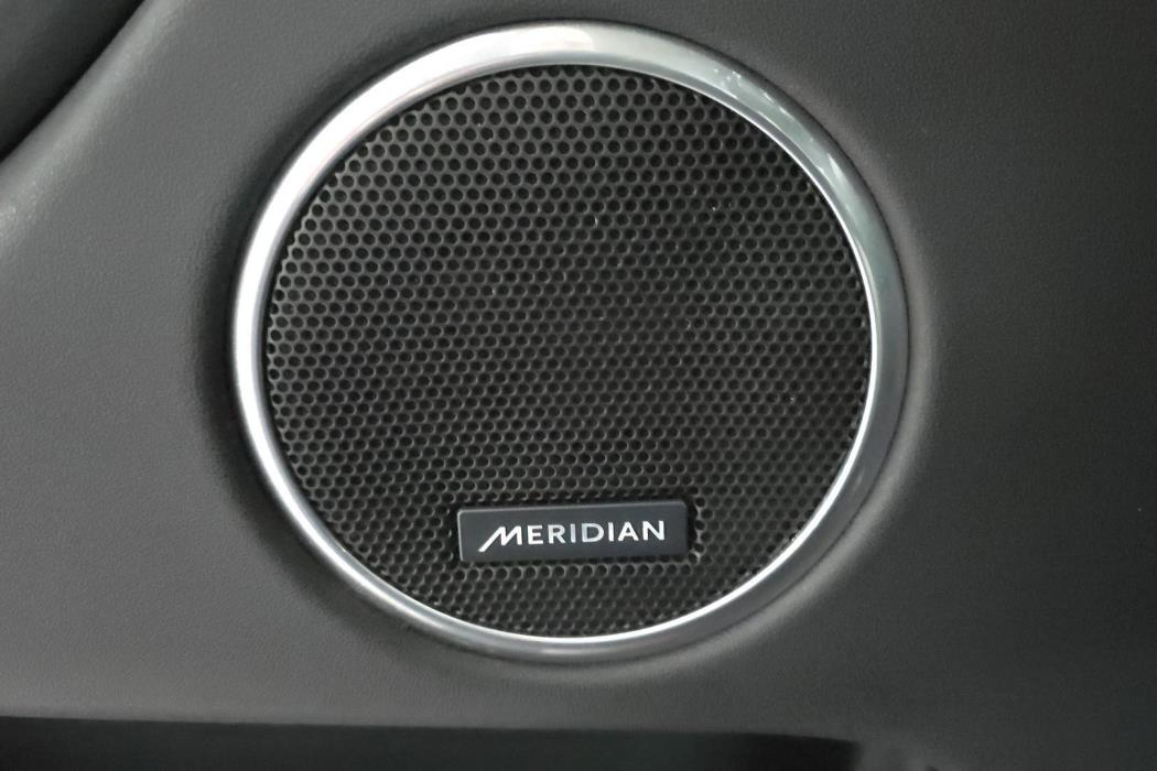 Land Rover Discovery Sport 2021