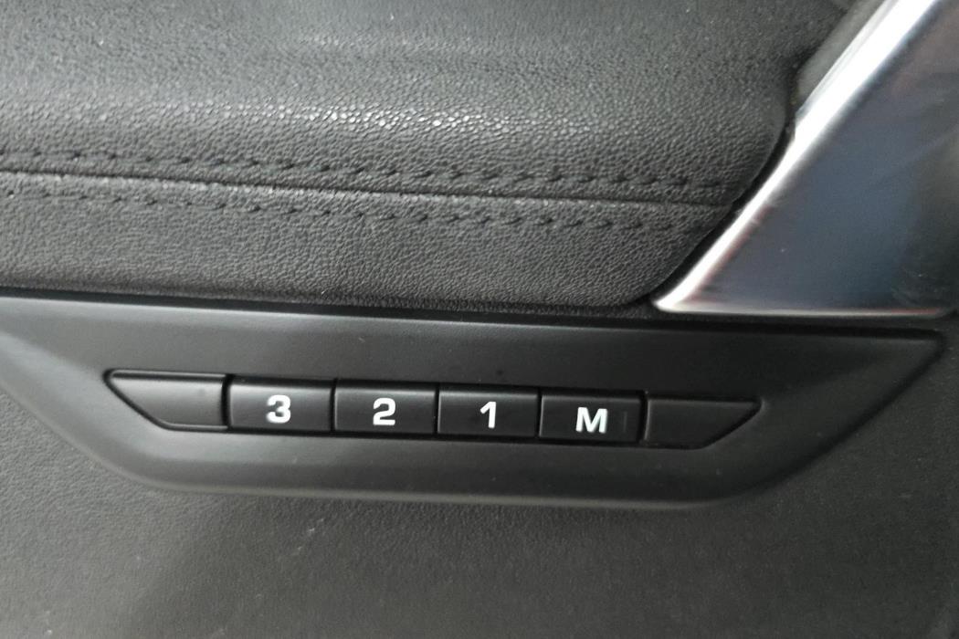 Land Rover Discovery Sport 2021