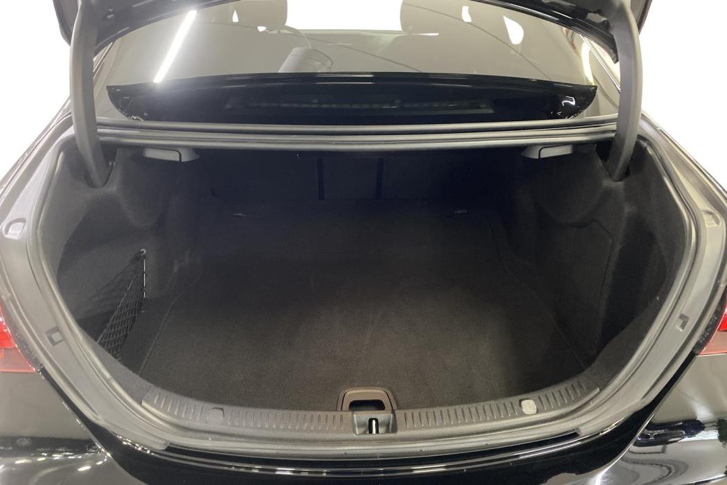 Mercedes-Benz E 2023