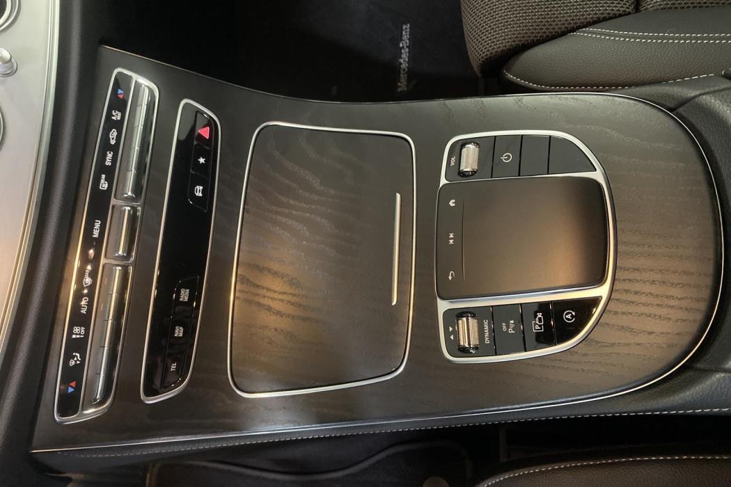 Mercedes-Benz E 2023