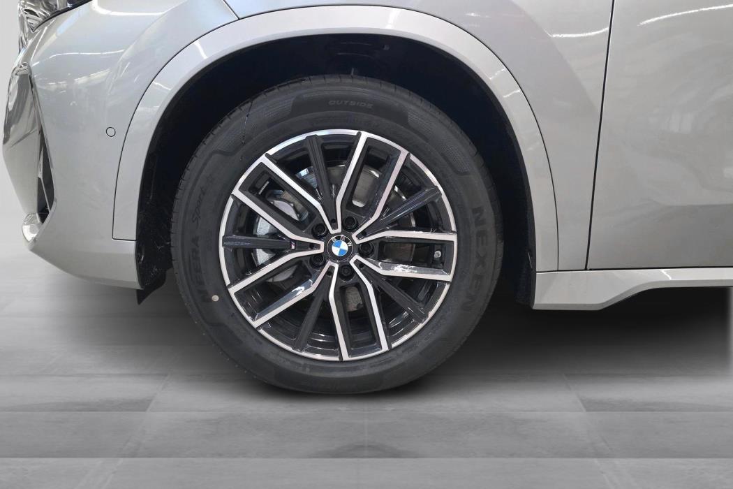 BMW iX1 2026