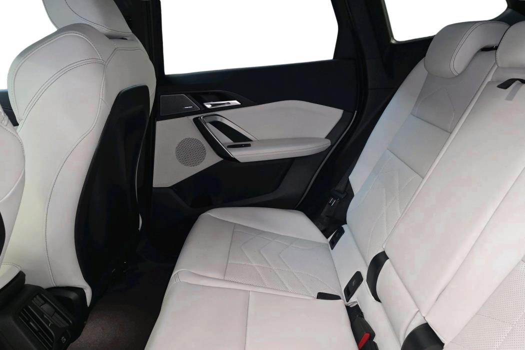 BMW iX1 2026