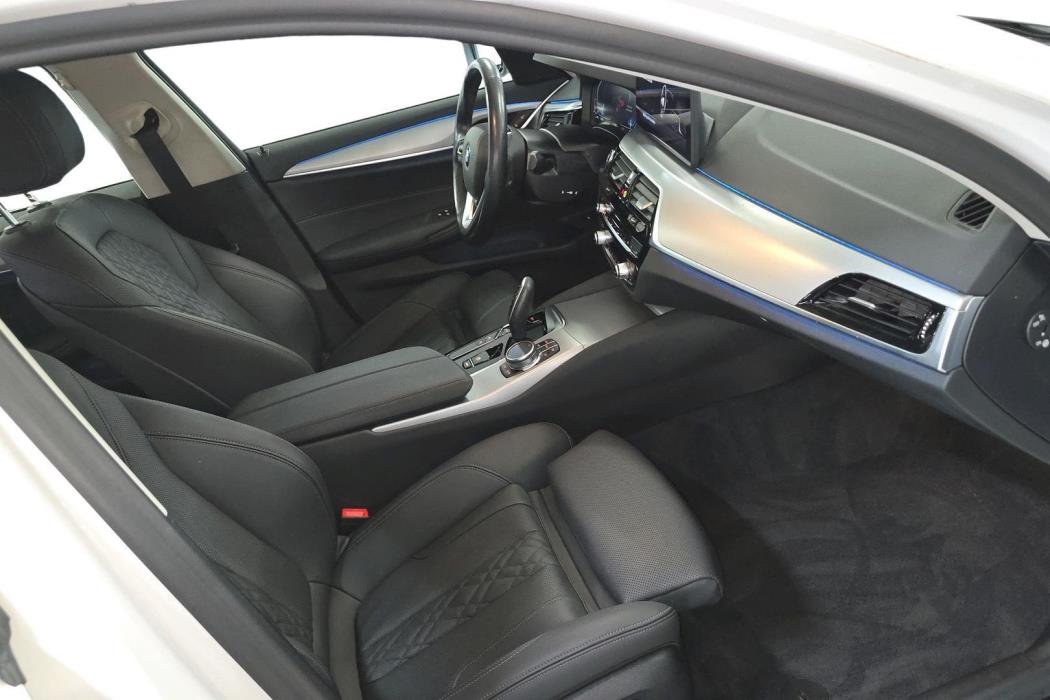 BMW 530 2023
