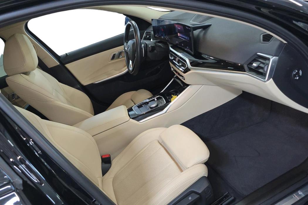 BMW 330 2023