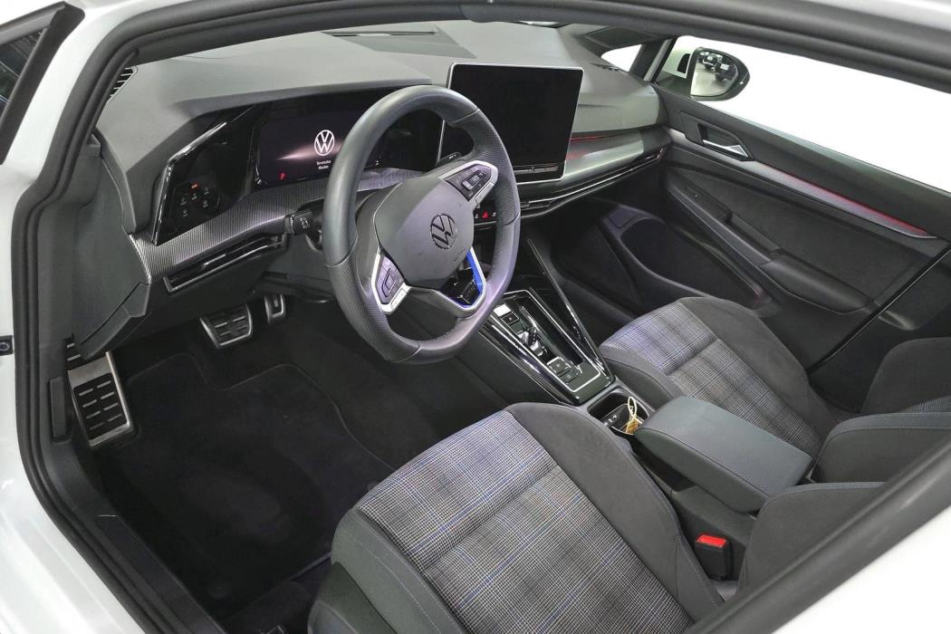 Volkswagen Golf 2025