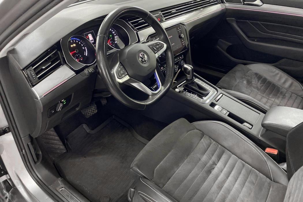 VOLKSWAGEN PASSAT 2020