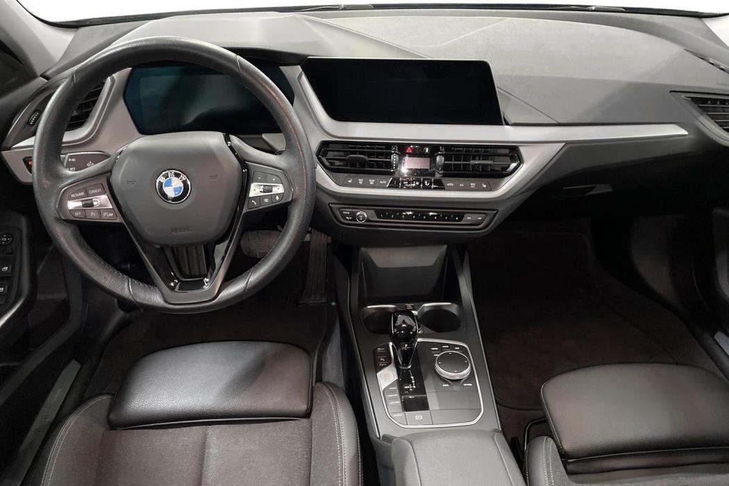 BMW 118 2022