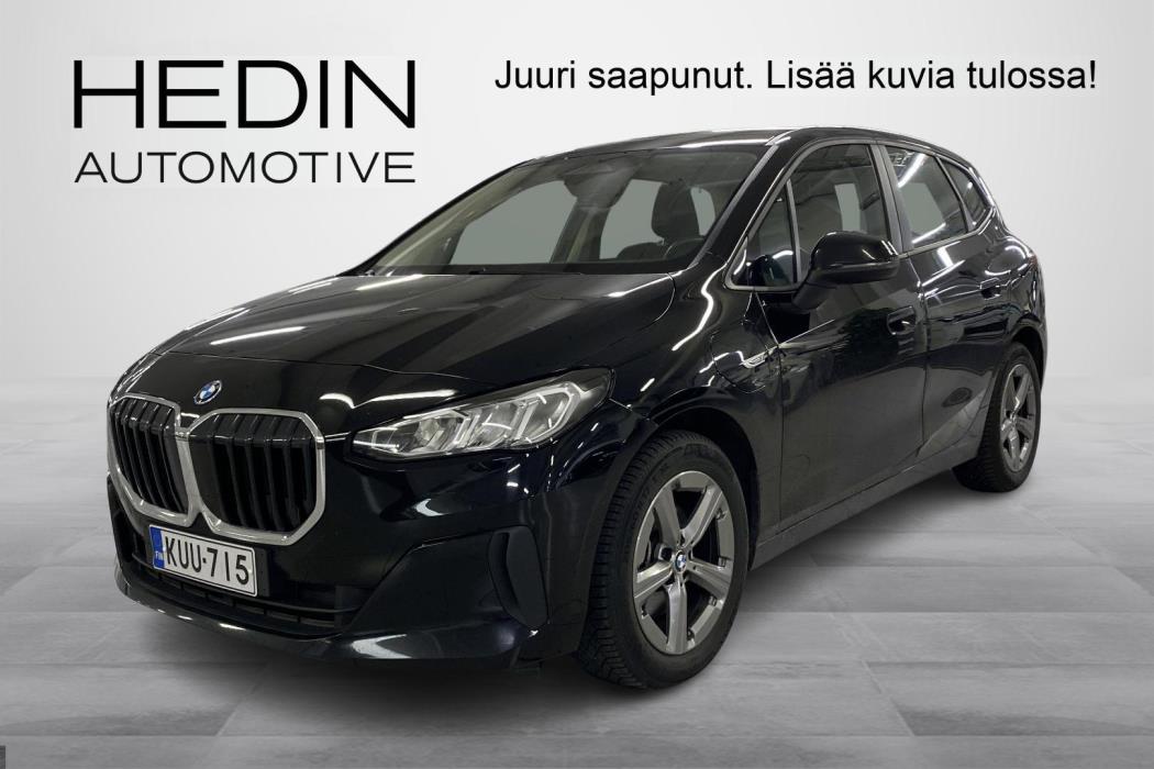 BMW 225 2023