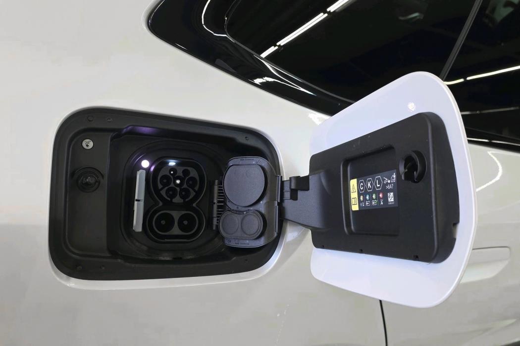 BMW i4 2026