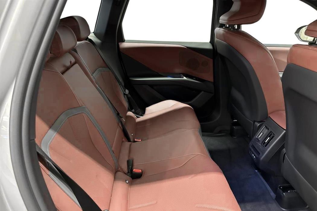 BMW iX3 2026