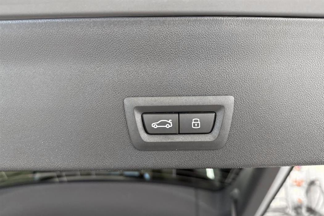 BMW iX3 2026