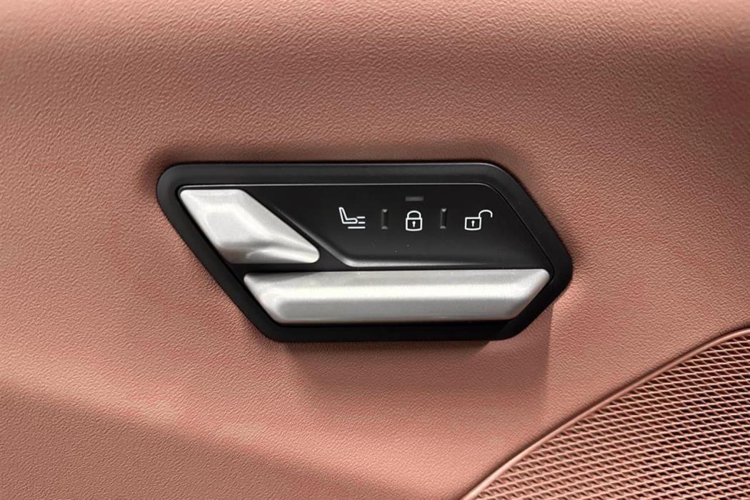 BMW iX3 2026
