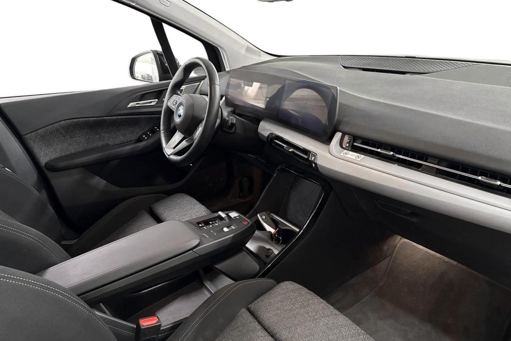 BMW 230 2024