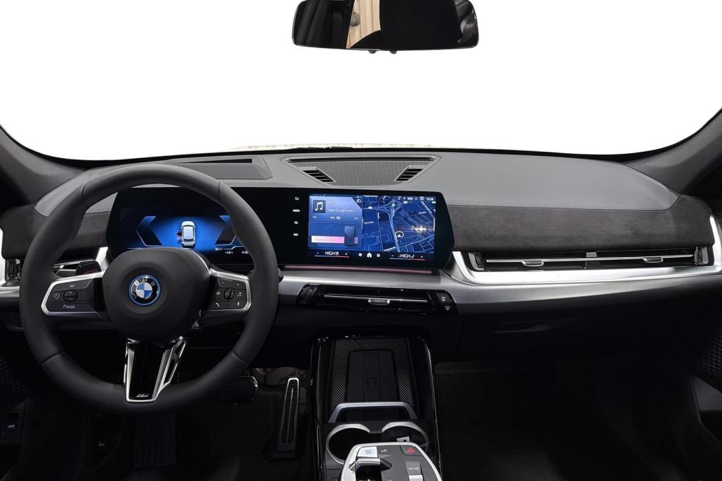 BMW iX1 2026