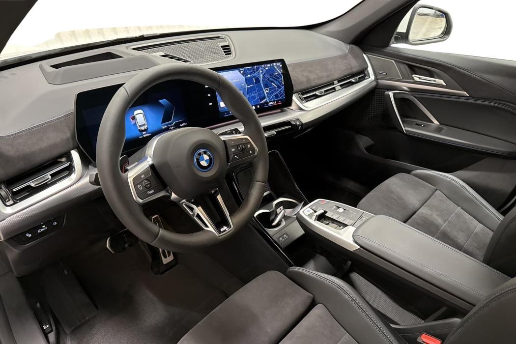 BMW iX1 2026